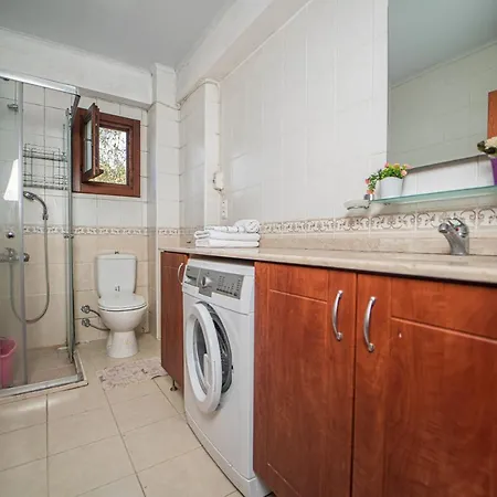 Amazing House With Shared Pool Surrounded By Nature In Fethiye בית נופש Ovacık